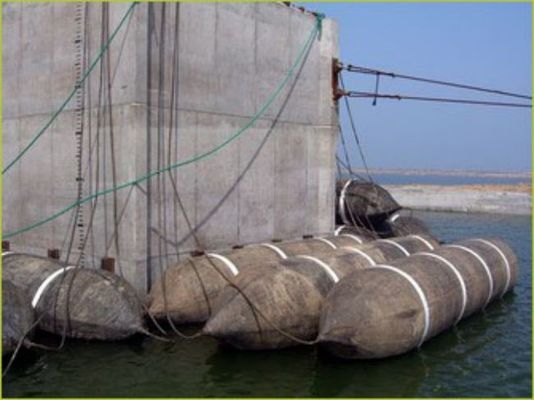 품질  Floating Marine Salvage Airbags Natural Rubber Rescue Ship Launching 공장